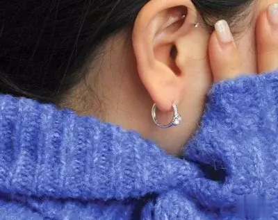 Solitaire Hoop Huggie Earrings Brilliant Cut Diamond Simulant Bridal Earring Wedding Earrings Classic Dainty Earrings 