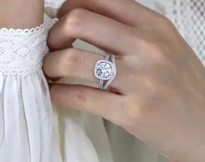 2.46 cttw Milgrain Round Halo Bridal Set Ring Brilliant Cut Diamond Simulant Engagement Ring w/ Milgrain Curve Wedding Band Ring 