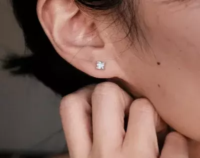 4.0mm Square Solitaire Stud Earrings Princess Cut Diamond Simulant 4-Prong Square Solitaire Dainty Bridal Earrings Daily Earrings 