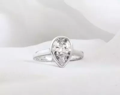 2.75 CT Solitaire Ring Engagement Ring Pear Cut Diamond Simulant Bridal Ring Wedding Ring Promise Ring 