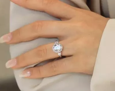 3.0 Carat Center Halo Engagement Ring Oval Cut Diamond Simulants Three Stone Halo Ring Bridal Ring Wedding Ring Promise Ring 